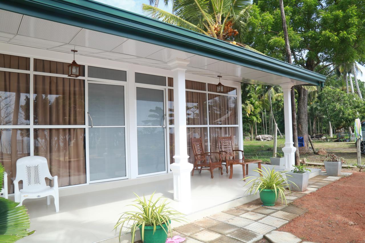 Serene Beach Hotel Dikwella Ngoại thất bức ảnh